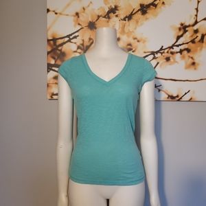 Aeropostale stretchy vneck shirt
